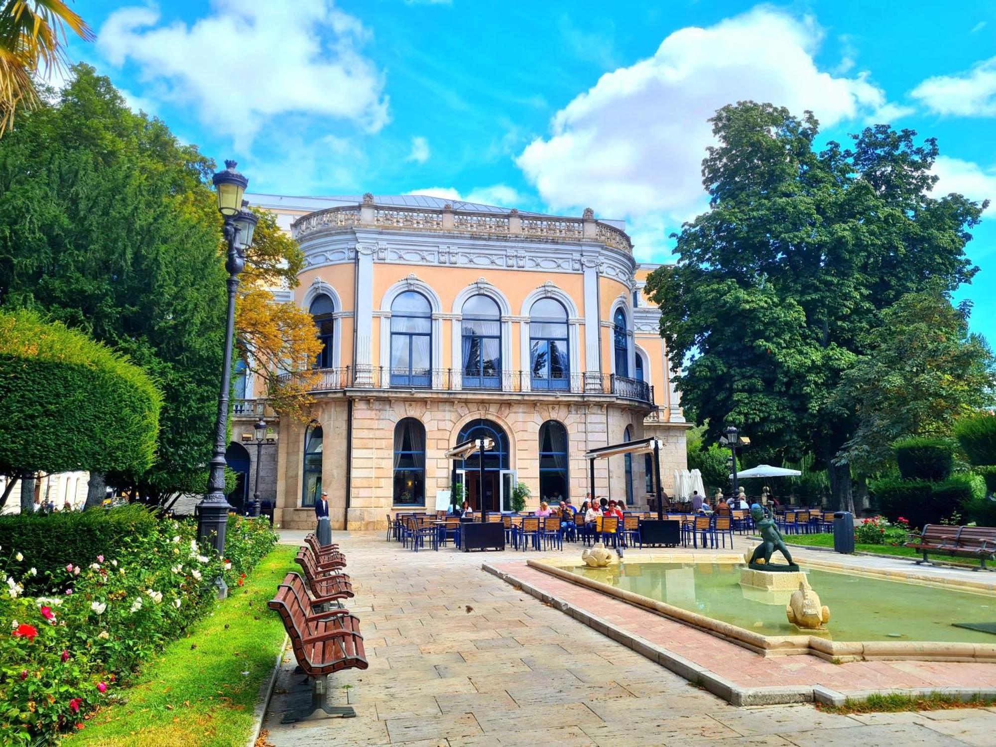 Urban Burgos Exterior foto